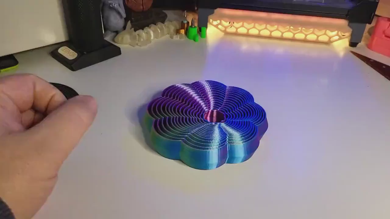 Fidget Tornado 3D Printed Cloud Sensory ASMR Desk Toy - Stress Relieving  Tinkering Tool